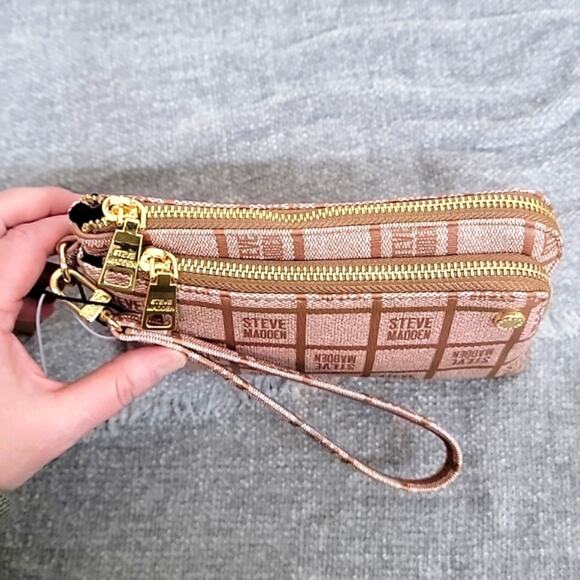 Steve Madden Women's Clutch Purse w/ Removeable Strap 💥NWT🥳 - Picture 3 of 7
